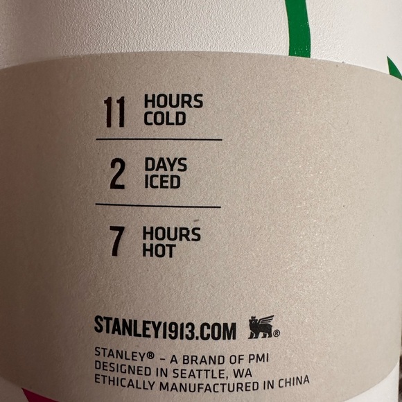 NIB Stanley 40 oz Abstract Geo Target Exclusive H2.0 FlowState Quencher Tumbler - Picture 7 of 9